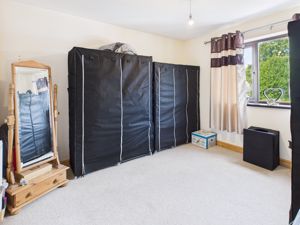 Bedroom- click for photo gallery